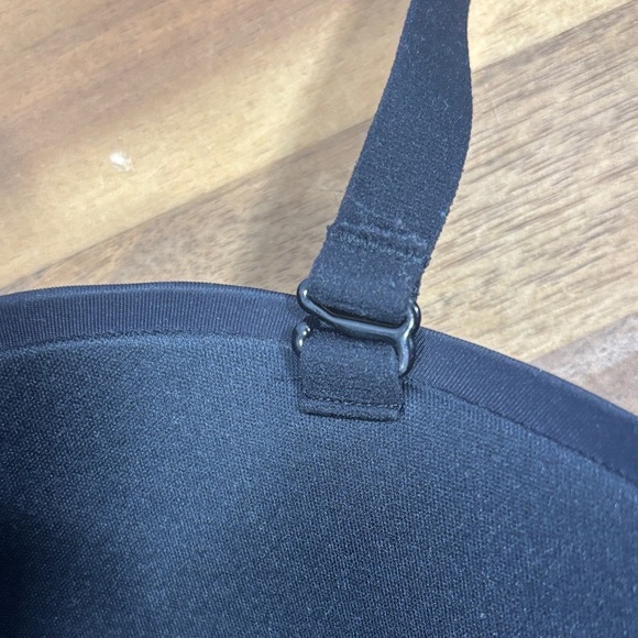 Classic T Shirt Black Bra - Picture 8 of 9